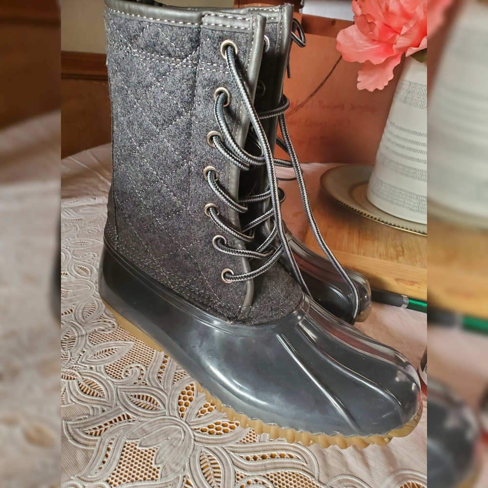 Duck Boots Madden Girl